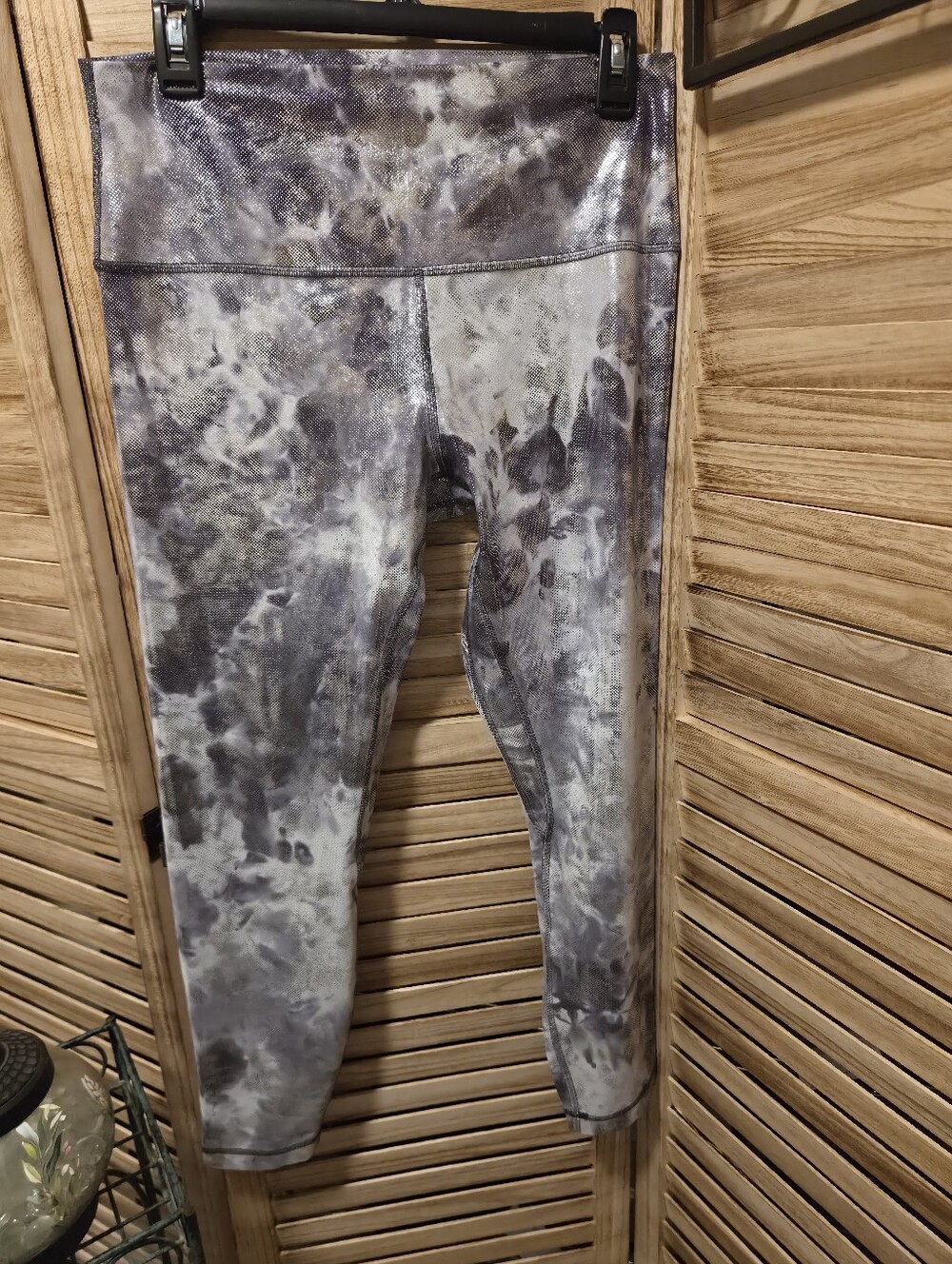 Lululemon 12 Workout Pants Silver Metallic